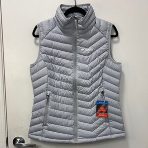 COLUMBIA WOMENS CHEVRON QUILTED VEST-LIGHT GRAY!